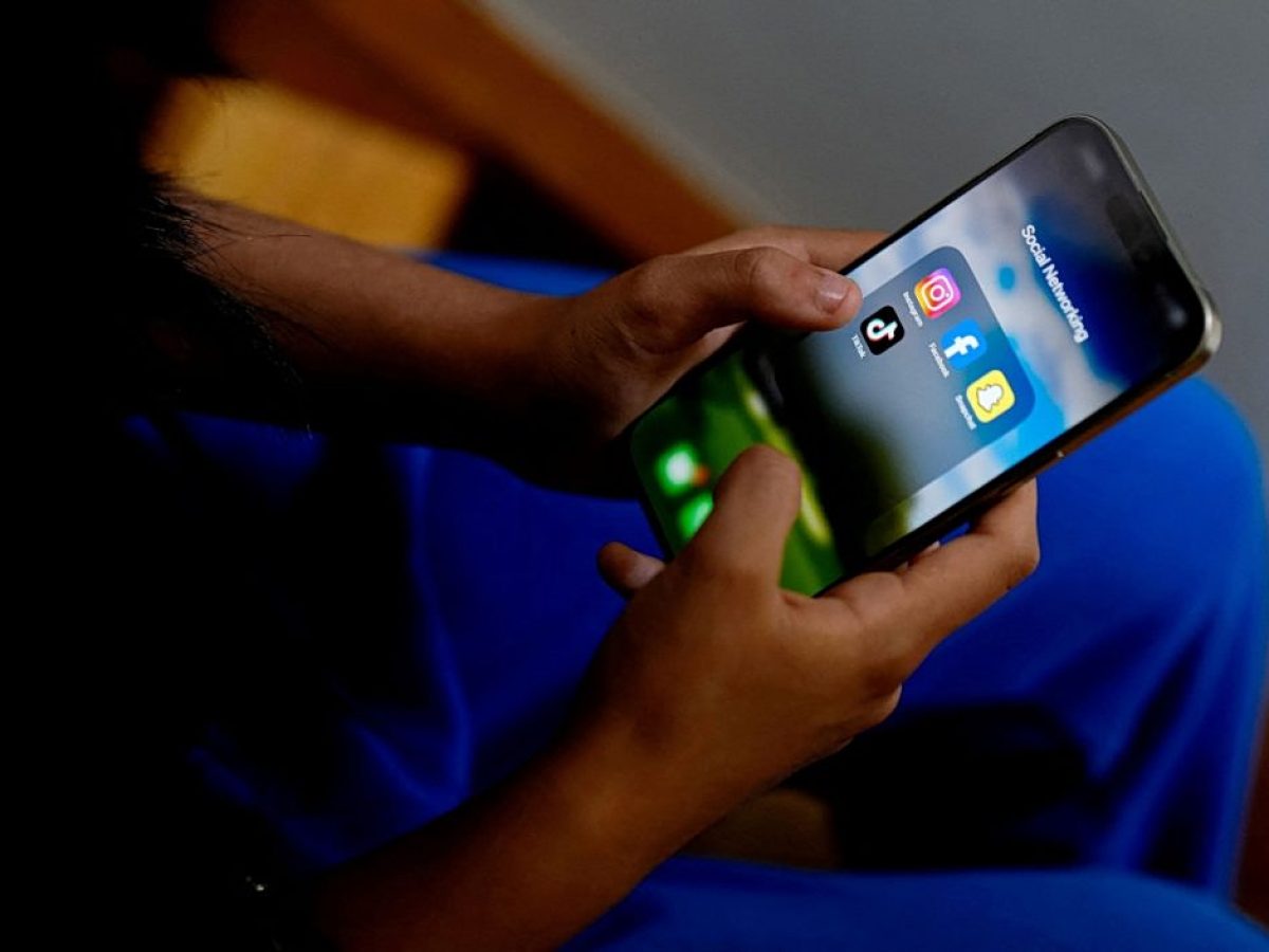 Απαγόρευση social media: Ποιες εφαρμογές κόβονται στους κάτω των 15 – «Αναγκαία και κρίσιμη παρέμβαση»