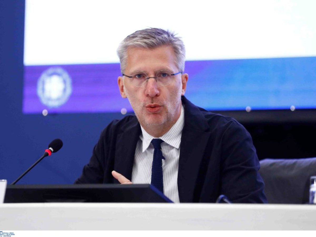 Ά&kappa;&eta;&sigmaf; &Sigma;&kappa;έ&rho;&tau;&sigma;&omicron;&sigmaf;: &Eta; &alpha;&xi;&iota;&omicron;&pi;&iota;&sigma;&tau;ί&alpha; &kappa;&rho;ί&nu;&epsilon;&tau;&alpha;&iota; &sigma;&tau;&alpha; &pi;&epsilon;&pi;&rho;&alpha;&gamma;&mu;έ&nu;&alpha; &kappa;&alpha;&iota; ό&chi;&iota; &sigma;&tau;&alpha; &lambda;ό&gamma;&iota;&alpha;