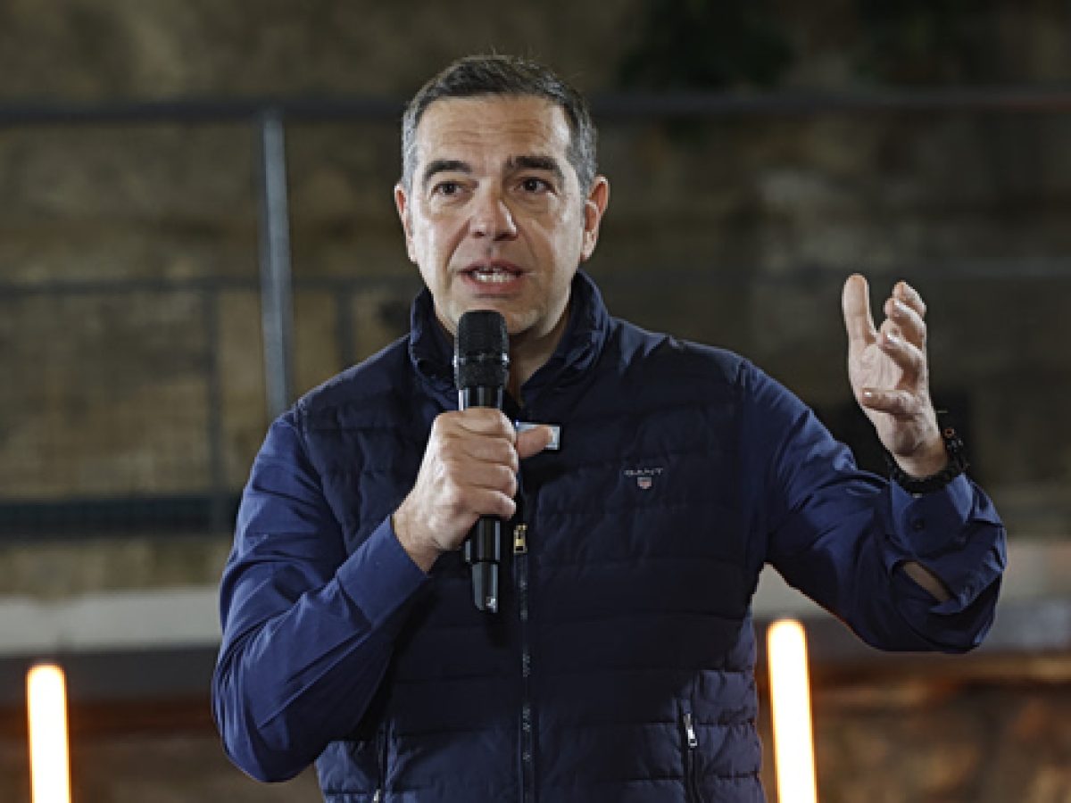 &Alpha;&lambda;έ&xi;&eta;&sigmaf; &Tau;&sigma;ί&pi;&rho;&alpha;&sigmaf;: &Alpha;&pi;ό &tau;&eta;&nu; &pi;&lambda;&alpha;&tau;&epsilon;ί&alpha; &Theta;&eta;&sigma;&epsilon;ί&omicron;&upsilon; &eta; &alpha;&nu;&alpha;&kappa;&omicron;ί&nu;&omega;&sigma;&eta; &tau;&omicron;&upsilon; &kappa;ό&mu;&mu;&alpha;&tau;&omicron;&sigmaf; &sigma;&tau;&iota;&sigmaf; 26 &Mu;&alpha;ΐ&omicron;&upsilon; &sigma;&tau;&iota;&sigmaf; 20:00