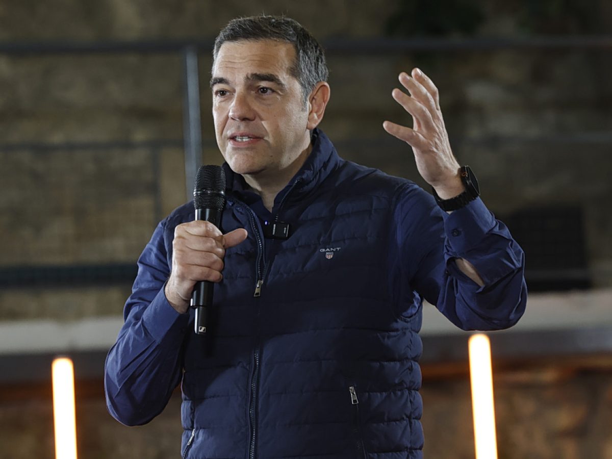 &Alpha;&lambda;έ&xi;&eta;&sigmaf; &Tau;&sigma;ί&pi;&rho;&alpha;&sigmaf;: &Tau;&omicron; &nu;έ&omicron; &pi;&omicron;&lambda;&iota;&tau;&iota;&kappa;ό &sigma;&chi;έ&delta;&iota;&omicron;, &tau;&omicron; &laquo;&kappa;&rho;&upsilon;&phi;ό&raquo; ό&nu;&omicron;&mu;&alpha; &kappa;&alpha;&iota; &tau;&omicron; &mu;ό&tau;&omicron; &tau;&omicron;&upsilon; &kappa;ό&mu;&mu;&alpha;&tau;&omicron;&sigmaf;