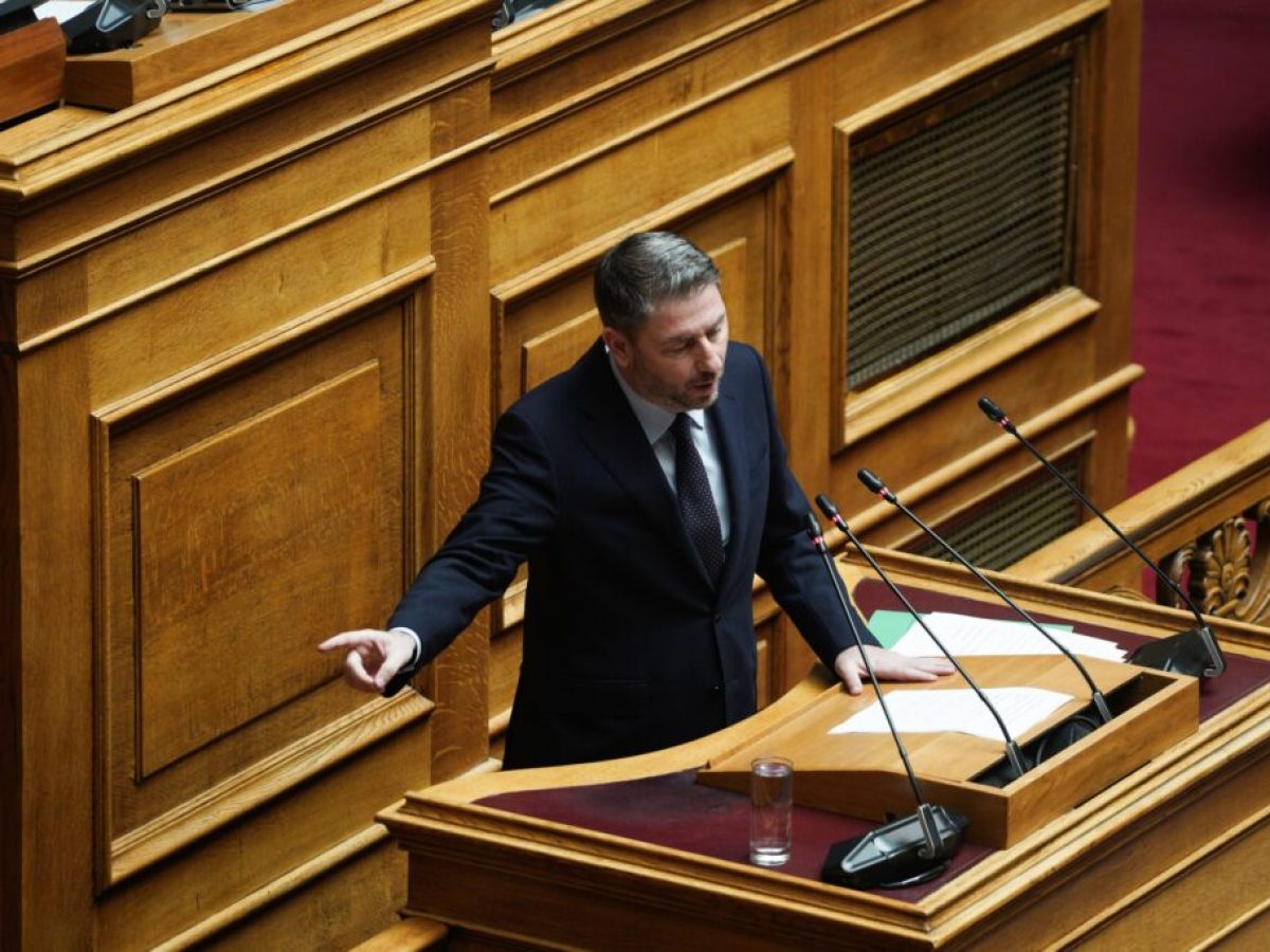 &Alpha;&nu;&delta;&rho;&omicron;&upsilon;&lambda;ά&kappa;&eta;&sigmaf; &gamma;&iota;&alpha; &kappa;&alpha;&tau;&eta;&gamma;&omicron;&rho;ί&epsilon;&sigmaf; Ά&delta;&omega;&nu;&iota;: &laquo;&Omicron; ά&nu;&theta;&rho;&omega;&pi;&omicron;&sigmaf; &epsilon;ί&nu;&alpha;&iota; &alpha;&pi;ό&lambda;&upsilon;&tau;&omicron;&sigmaf; &sigma;&upsilon;&kappa;&omicron;&phi;ά&nu;&tau;&eta;&sigmaf;&raquo;