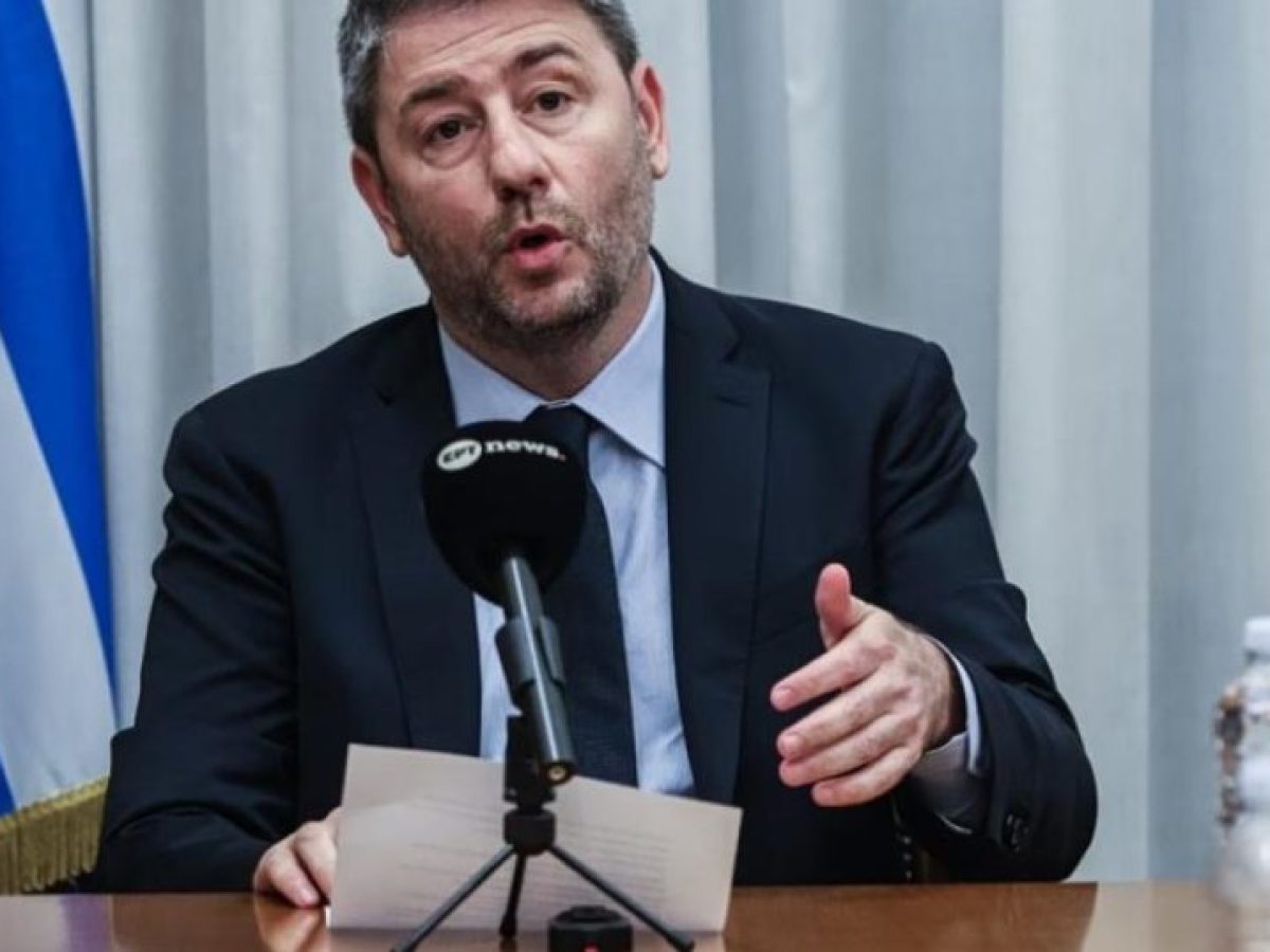 &Alpha;&nu;&delta;&rho;&omicron;&upsilon;&lambda;ά&kappa;&eta;&sigmaf;: &laquo;&Nu;&alpha; &mu;&eta;&nu; &epsilon;&pi;&iota;&tau;&rho;έ&psi;&epsilon;&iota; &omicron; &epsilon;&lambda;&lambda;&eta;&nu;&iota;&kappa;ό&sigmaf; &lambda;&alpha;ό&sigmaf; &tau;&eta;&nu; &pi;&epsilon;&rho;&alpha;&iota;&tau;έ&rho;&omega; &delta;&iota;ά&beta;&rho;&omega;&sigma;&eta; &tau;&omega;&nu; &theta;&epsilon;&sigma;&mu;ώ&nu; &tau;&eta;&sigmaf; &delta;&eta;&mu;&omicron;&kappa;&rho;&alpha;&tau;ί&alpha;&sigmaf;&raquo;
