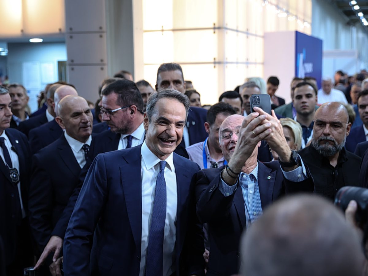 16ο Συνέδριο ΝΔ: Ο οδικός χάρτης για την «Ελλάδα του 2030» – Συζήτηση Μητσοτάκη για την ΤΝ