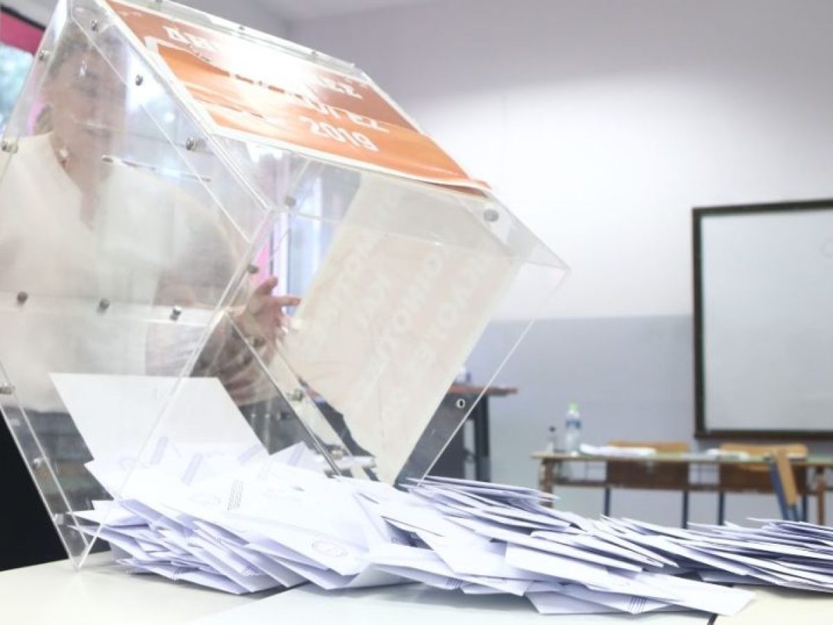 MRB: Στο 28,8% η ΝΔ – «άλλος πρωθυπουργός» στο 15,6% με σενάρια Τσίπρα και Καρυστιανού