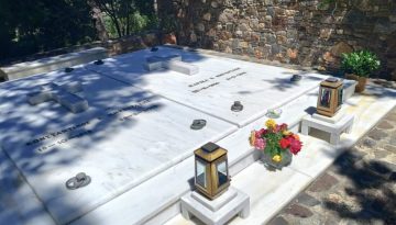 Χανιά: Σε στενό κύκλο το μνημόσυνο για τον Κωνσταντίνο Μητσοτάκη, παρουσία του πρωθυπουργού