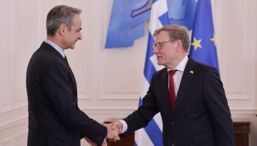 Δεκτός στο Μέγαρο Μαξίμου ο γερμανός υπ. Εξωτερικών – ο διάλογος με τον Πρωθυπουργό