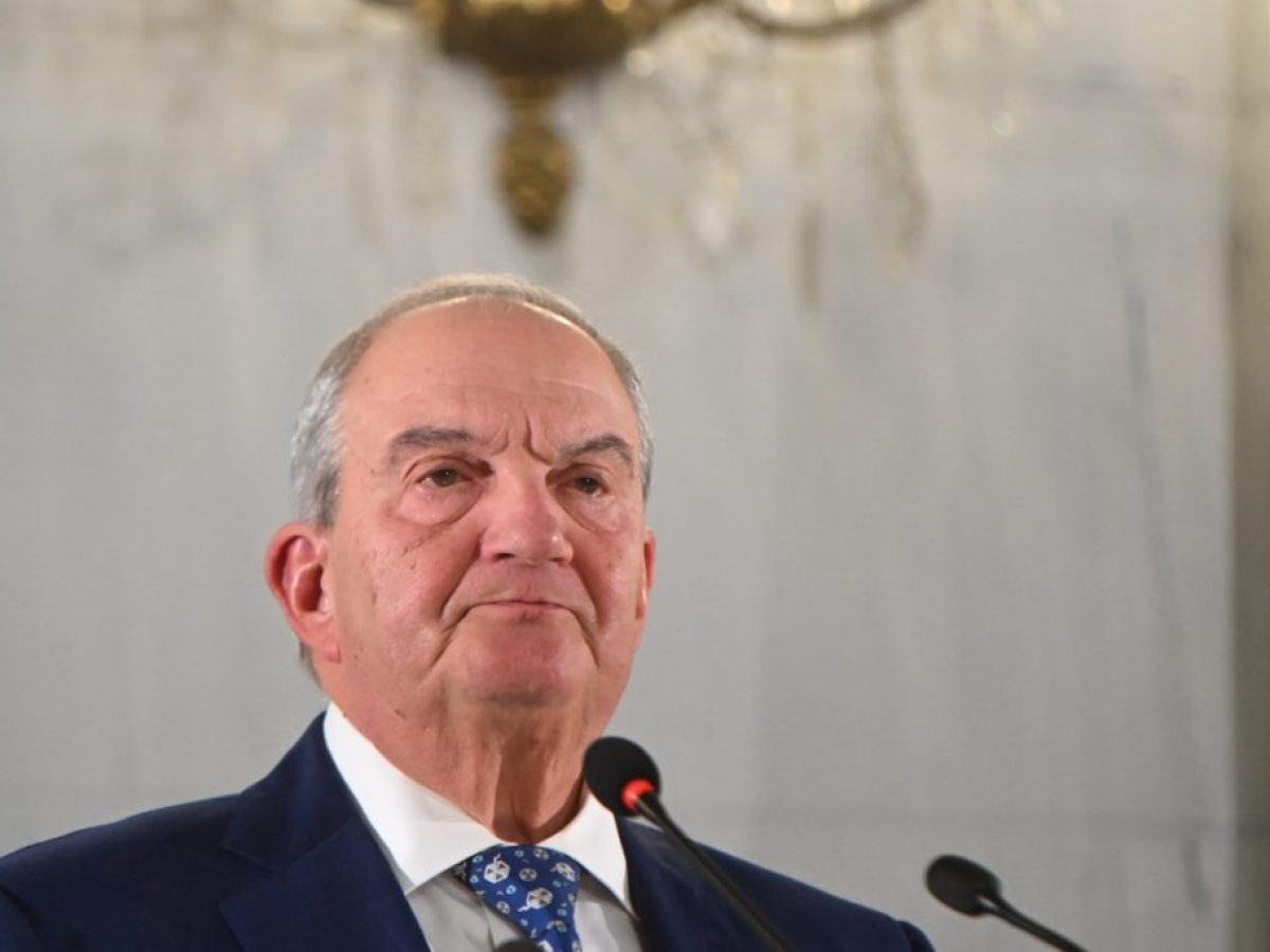 Δεν πάει στο συνέδριο της ΝΔ ο Κώστας Καραμανλής – Η συνάντηση με την Ντόρα Μπακογιάννη