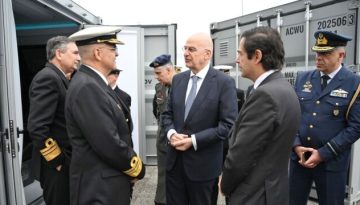 Δένδιας: Επίσκεψη σε ναυτική βάση Λισαβόνας και Επιχειρησιακό Κέντρο για Μη Επανδρωμένα Οχήματα (Εικόνες)