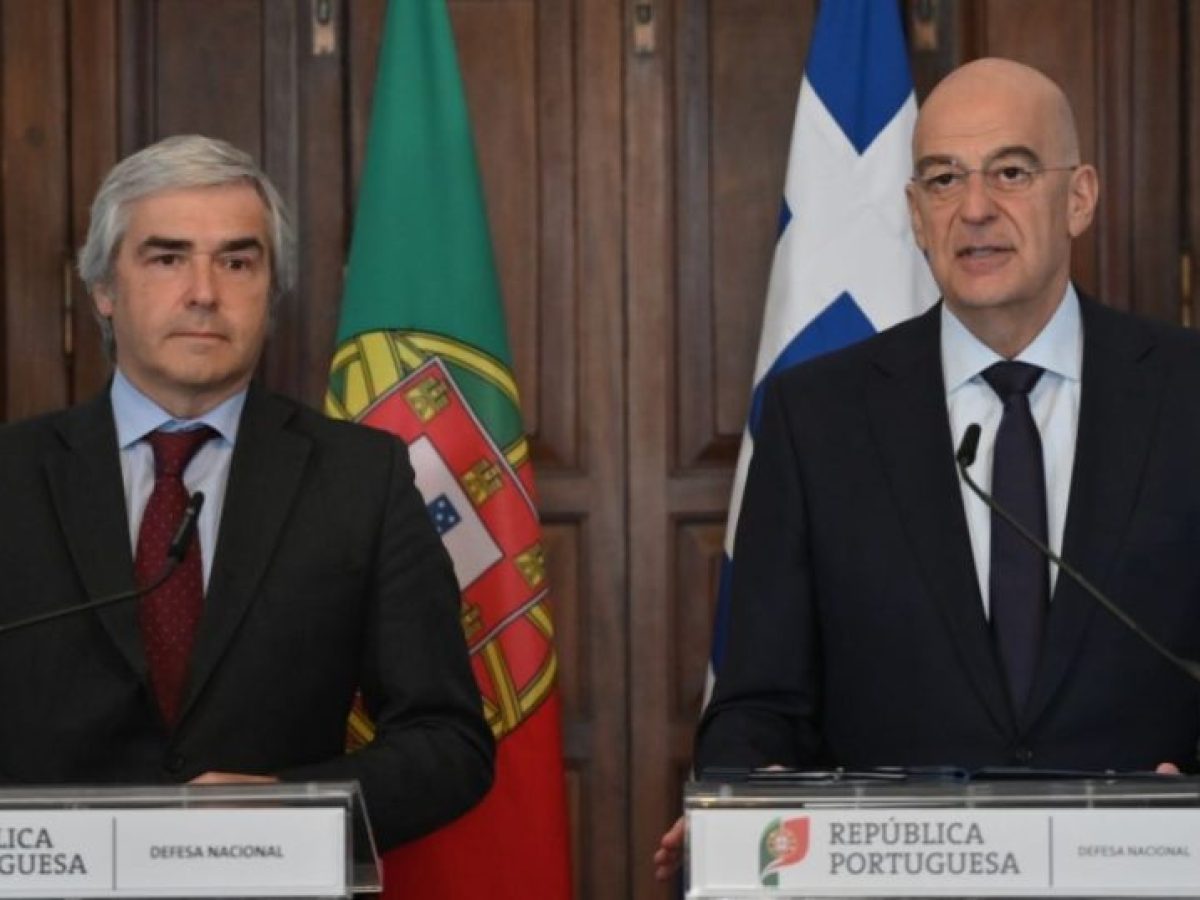 Δένδιας: Η Ελλάδα εξετάζει την αγορά στρατιωτικών αεροσκαφών C-390