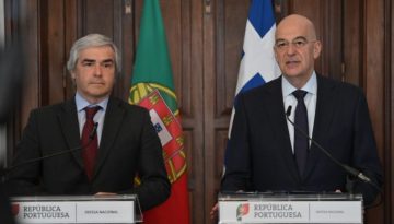Δένδιας: Η Ελλάδα εξετάζει την αγορά στρατιωτικών αεροσκαφών C-390