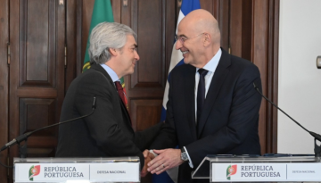 Δένδιας: Η Ελλάδα εξετάζει την αγορά στρατιωτικών αεροσκαφών C-390