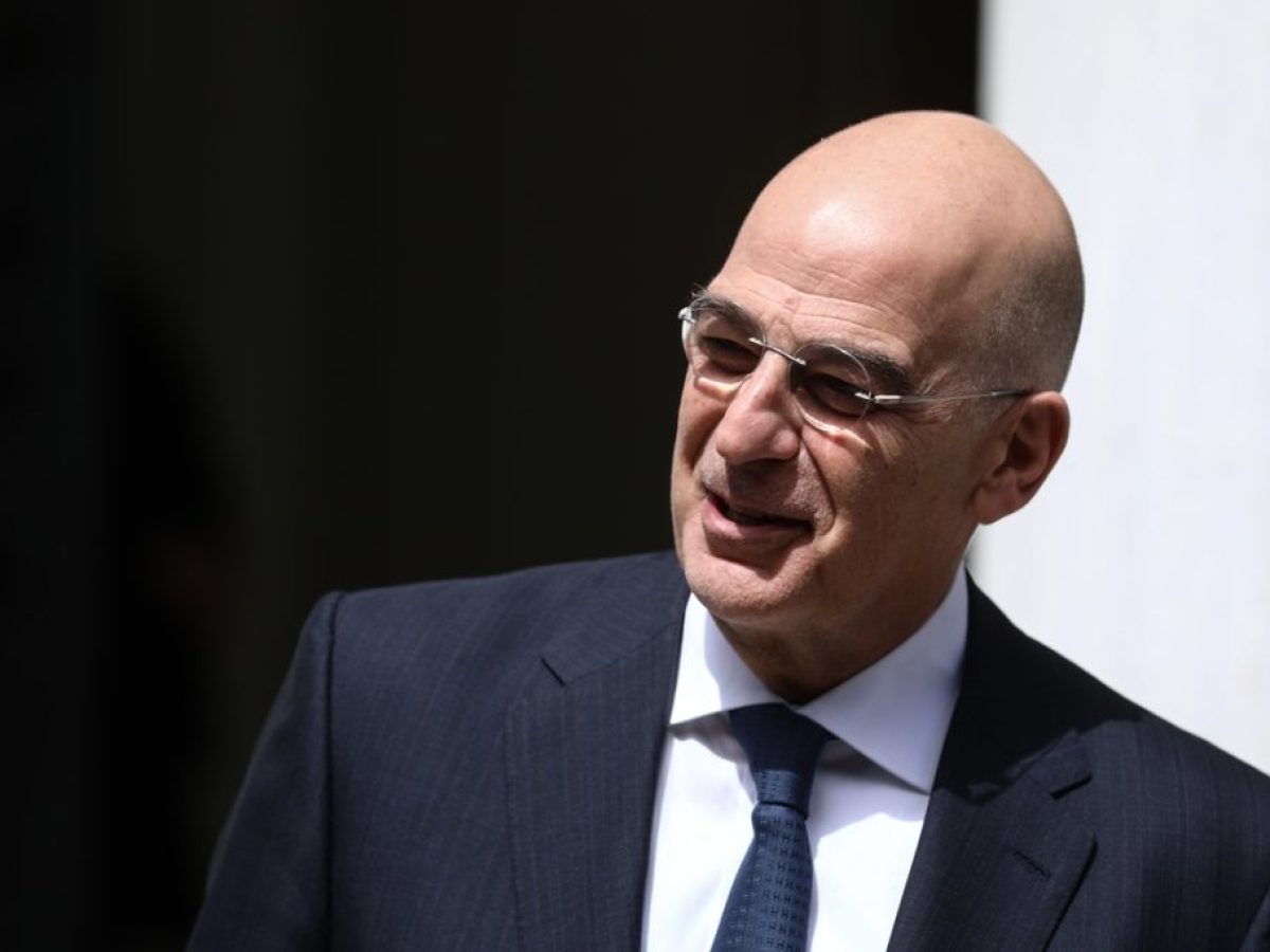 Δένδιας: «Ο εγκλεισμός είναι επικίνδυνος. Εύκολα εξελίσσεται σε “κυβερνητικό ιδρυματισμό”»