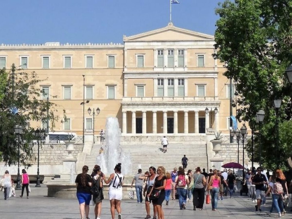 Δύο «κλειδιά» για τις εκλογές: Η «γκρίζα ζώνη» του 28,5% και το ποσοστό της αποχής