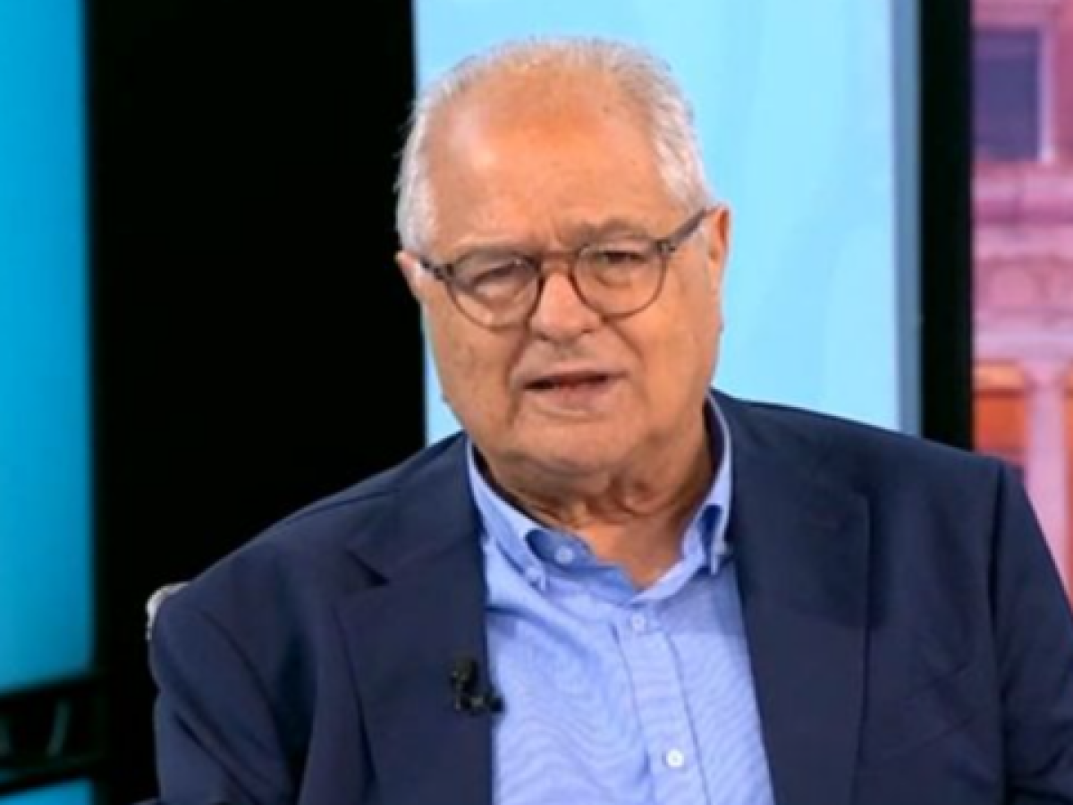 Δρυμιώτης: Commedia dell’ arte η διεύρυνση του ΠΑΣΟΚ με Φαραντούρη, κύμβαλο αλαλάζων η Καρυστιανού, «πολι