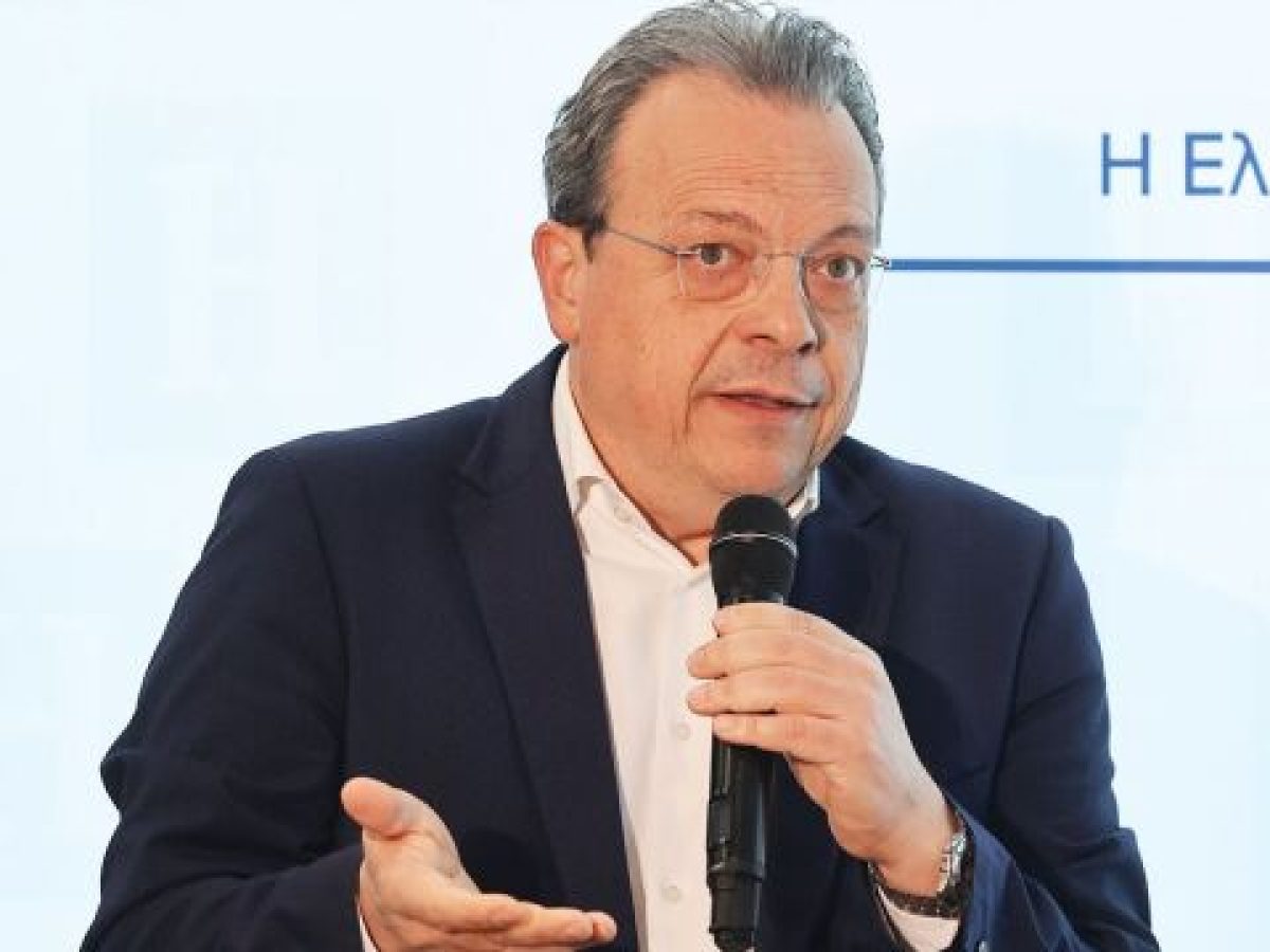 Φάμελλος για σενάρια αναστολής λειτουργίας του ΣΥΡΙΖΑ: “Μη δίνετε σημασία σε όσα συζητιούνται σε μια παρα