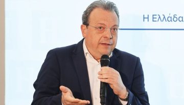 Φάμελλος για σενάρια αναστολής λειτουργίας του ΣΥΡΙΖΑ: “Μη δίνετε σημασία σε όσα συζητιούνται σε μια παρα