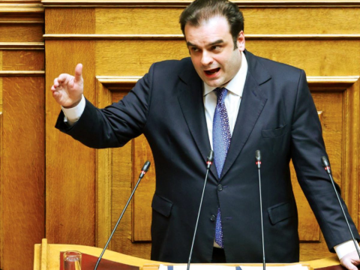Φορτισμένος ο Πιερρακάκης για τις δύο 17χρονες στην Ηλιούπολη: “Η κοινωνία πενθεί” – “Δεν μπορο