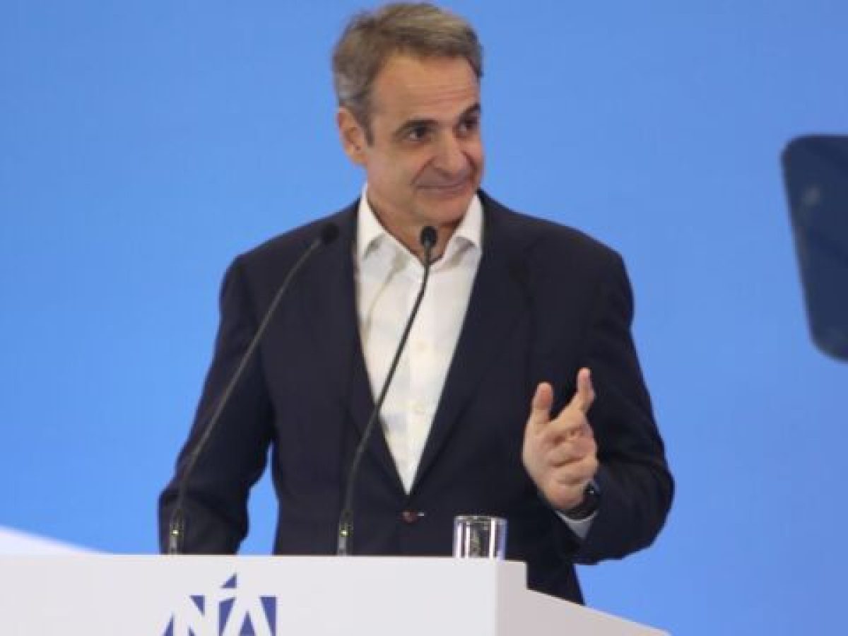 Η αναφορά Μητσοτάκη στον Κάθετο Διάδρομο και οι έπαινοι σε Παπασταύρου που “τα είπε πολύ ωραία για τα ενε