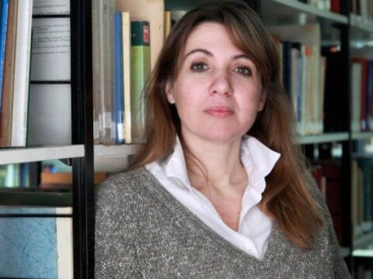 &ldquo;&Eta; &kappa;&upsilon;&beta;&epsilon;&rho;&nu;ώ&sigma;&alpha; &Alpha;&rho;&iota;&sigma;&tau;&epsilon;&rho;ά &sigma;&tau;&eta;&nu; &epsilon;&pi;&omicron;&chi;ή &tau;&omega;&nu; &pi;&omicron;&lambda;&upsilon;&kappa;&rho;ί&sigma;&epsilon;&omega;&nu;&rdquo;, ά&rho;&theta;&rho;&omicron; &gamma;&nu;ώ&mu;&eta;&sigmaf; &tau;&eta;&sigmaf; &Phi;&alpha;&nu;ή&sigmaf; &Kappa;&omicron;&upsilon;&nu;&tau;&omicron;ύ&rho;&eta; &sigma;&tau;&eta;&nu; &kappa;&upsilon;&rho;&iota;&alpha;&kappa;ά&tau;&iota;&kappa;&eta;