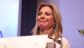 Καρυστιανού: Οι διαφορετικοί χώροι που επιχειρεί να εκφράσει η “Ελπίδα της Δημοκρατίας”, οι συζητήσε