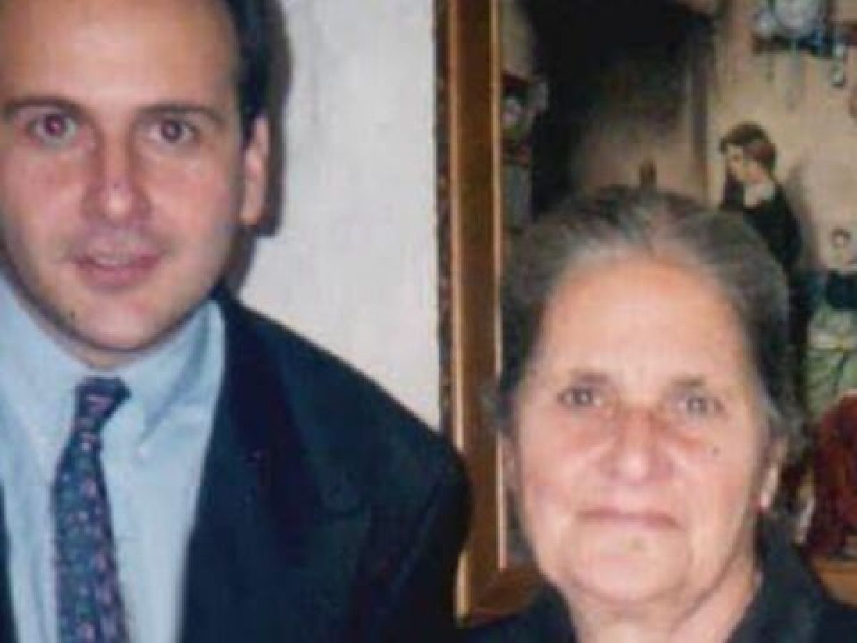Κωστής Χατζηδάκης: “10 χρόνια πριν, Πρωτομαγιά και Πάσχα τότε του 2016, χάσαμε τη μητέρα μου – Σας θυμόμα