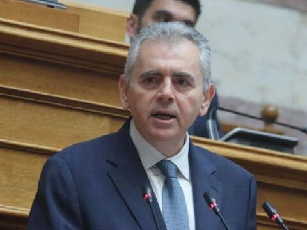Μάξιμος Χαρακόπουλος για Τσίπρα: “Μεγάλη βουτιά στο παρελθόν” το όνομα του κόμματος