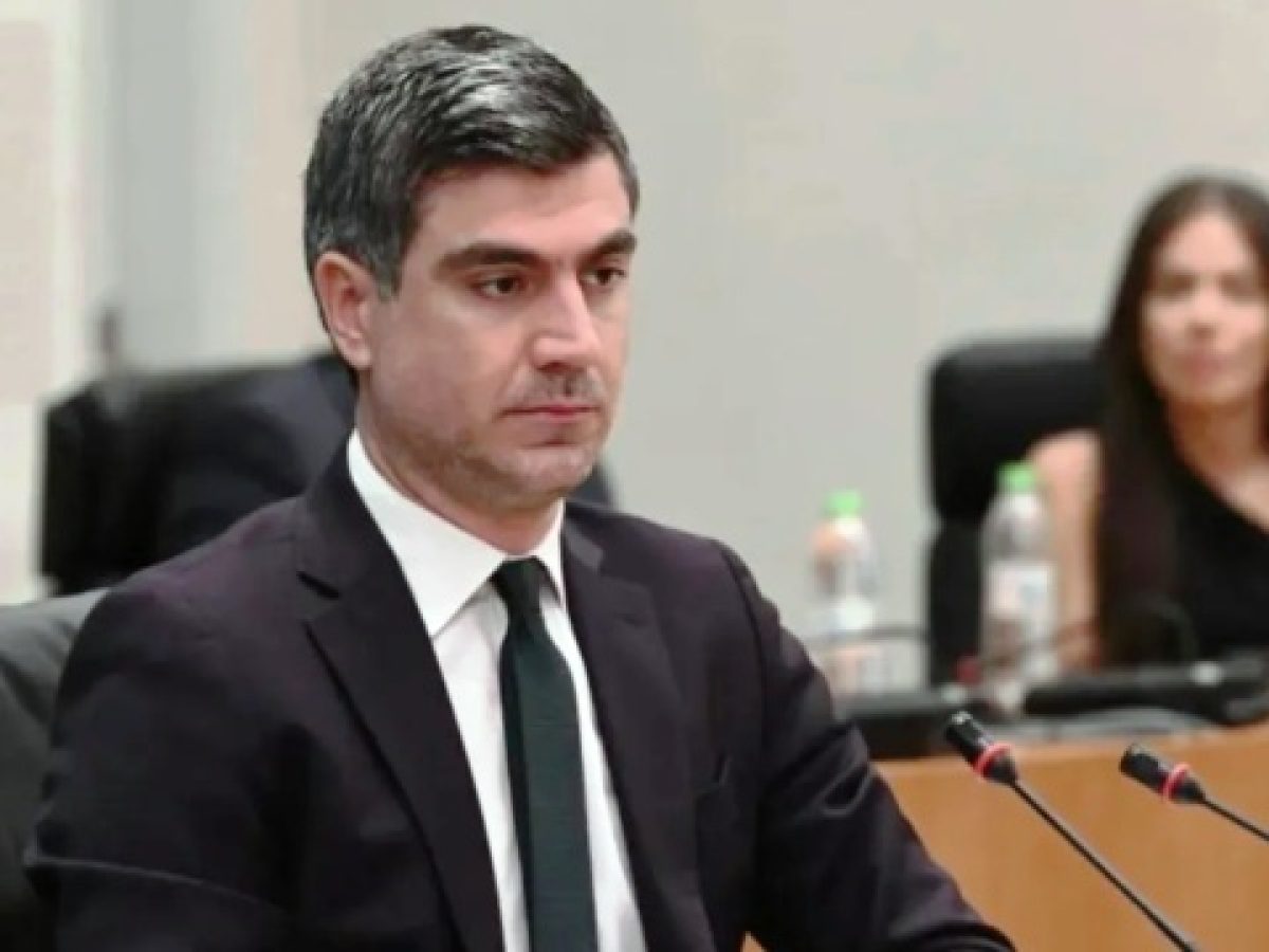 Ο “χαμός” με τους υποψηφίους του ΠΑΣΟΚ για τη Θεσσαλονίκη και η ανησυχία Γλαβίνα για τη βουλευτική έ