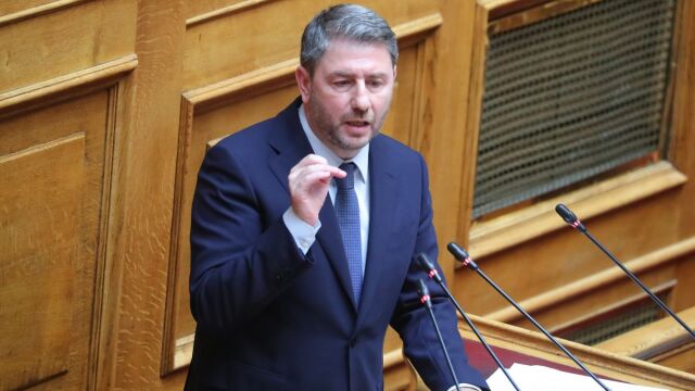 divpira-Αndroulaki-kata-tis-kivernisis-1