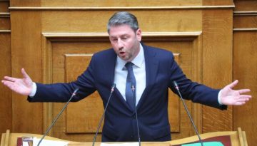 “Πυρά” Ανδρουλάκη κατά της κυβέρνησης: “Η αλήθεια βλάπτει το ψέμα, το σκοτάδι και το Μέγαρο Μαξ