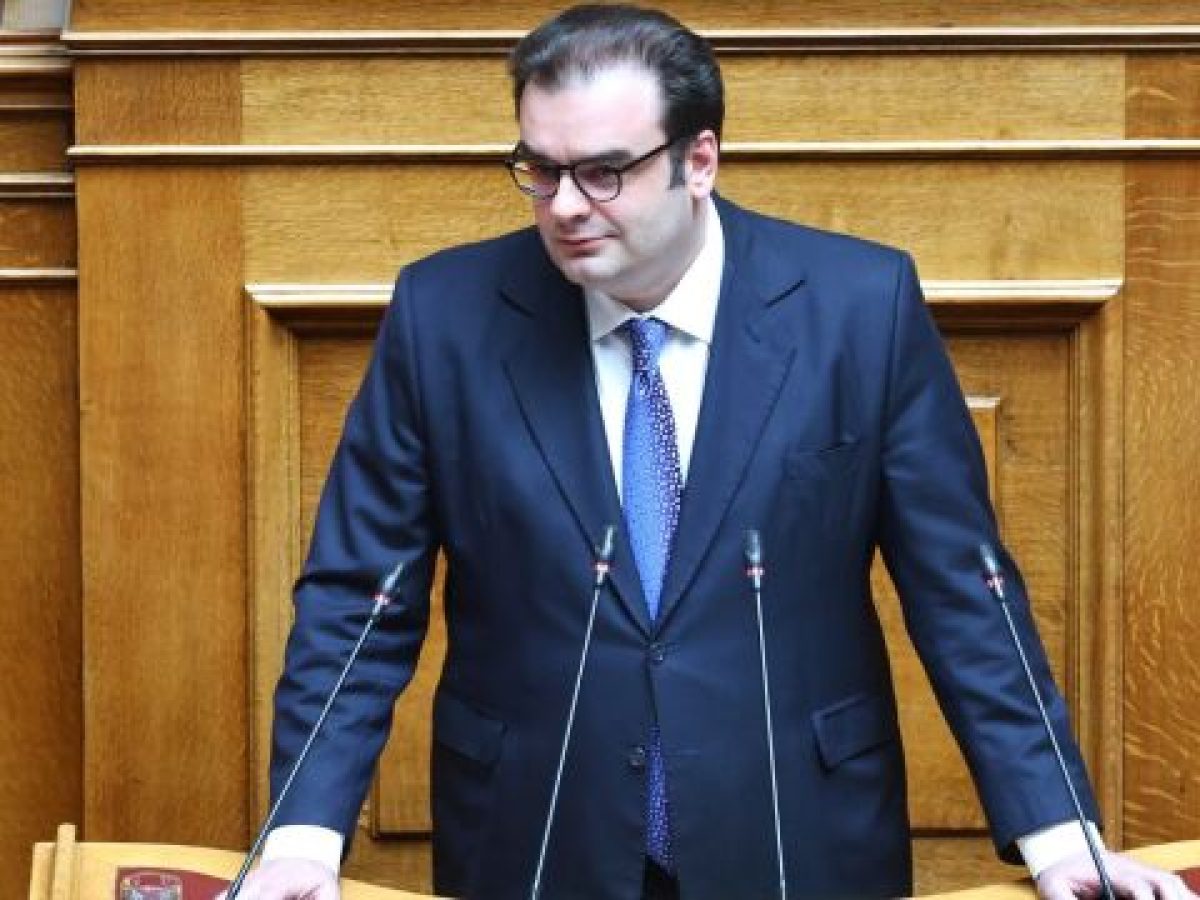 Συλλυπητήρια Πιερρακάκη: “Αποχαιρετώ συγκλονισμένος τον Νίκο Ταγαρά”