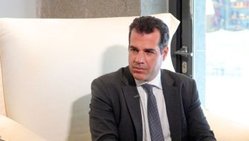 Θάνος Πλεύρης: “Υπήρχαν κάποιοι που παρακαλούσαν να πεθάνω” – Η συγκλονιστική εξομολόγηση για τη σοβ