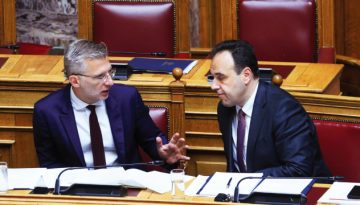 Βγήκαν… μαχαίρια μετά την απόρριψη της ένστασης αντισυνταγματικότητας για την ΕΥΠ: “Ουρά της Πλεύσης Ελ