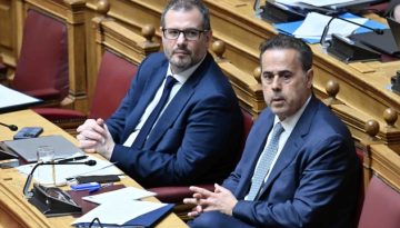 Βουλή: Ψηφίστηκε το νομοσχέδιο για τις ΑΠΕ – “Πάμε για 1 GW το 2027” είπε ο Παπασταύρου