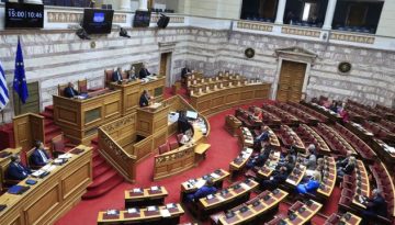 Βουλή στα “χαρακώματα” για ΟΠΕΚΕΠΕ  υποκλοπές: Το “όχι” της κυβέρνησης στην Προανακριτική