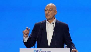 Αιχμές Δένδια στο Συνέδριο: Οι πολίτες μάς ζήτησαν να αλλάξουμε τη χώρα ή αλλιώς θα μας αλλάξουν αυτοί