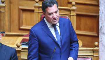 Αιχμές Γεωργιάδη για κόμμα Καρυστιανού: Ο κύριος με το live έχει το όνομά του γραμμένο στα Ρωσικά