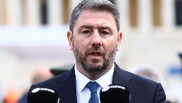 Αιχμηρή ανάρτηση Ανδρουλάκη για τις πρόσφατες πολιτικές εξελίξεις
