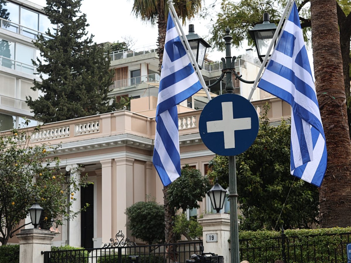 «Εκρήξεις» στο Μαξίμου ένα σαββατιάτικο πρωινό…