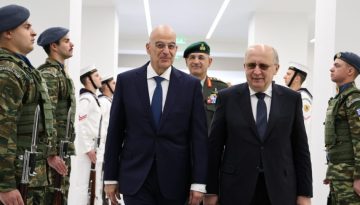 Ελληνικό «μπλόκο» στα προβλήματα του SAFE: Διορθωτικές παρεμβάσεις στα κονδύλια της Άμυνας ζήτησε ο Δένδιας από τον Κουμπ