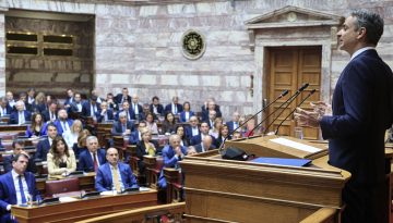 Εμφύλιος, καρφιά και πάρε-δώσε στην ΚΟ της ΝΔ – Ολο το παρασκήνιο πίσω από τις κλειστές πόρτες