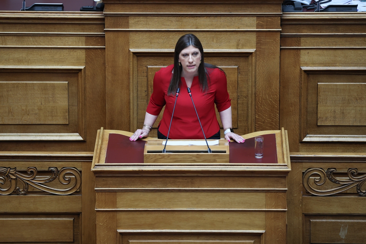 epithesi-konstantopoulou-se-mitsotaki-floridi