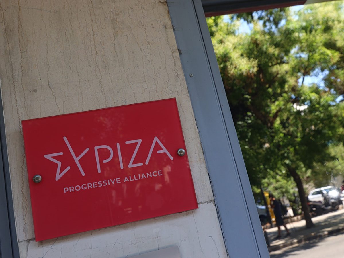 &Epsilon;&pi;ί&theta;&epsilon;&sigma;&eta; &Sigma;&Upsilon;&Rho;&Iota;&Zeta;&Alpha; &sigma;&tau;&omicron;&nu; &Kappa;&upsilon;&rho;&iota;ά&kappa;&omicron; &Mu;&eta;&tau;&sigma;&omicron;&tau;ά&kappa;&eta; &ndash; &laquo;&Mu;&alpha; &pi;&omicron;&iota;&omicron;&nu; &delta;&omicron;&upsilon;&lambda;&epsilon;ύ&epsilon;&iota;;&raquo;