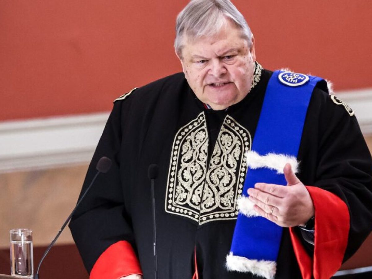 Επίτιμος διδάκτορας της Νομικής Σχολής ο Ευάγγελος Βενιζέλος – Ποιοι έδωσαν το παρών στην εκδήλωση (Εικόνες)