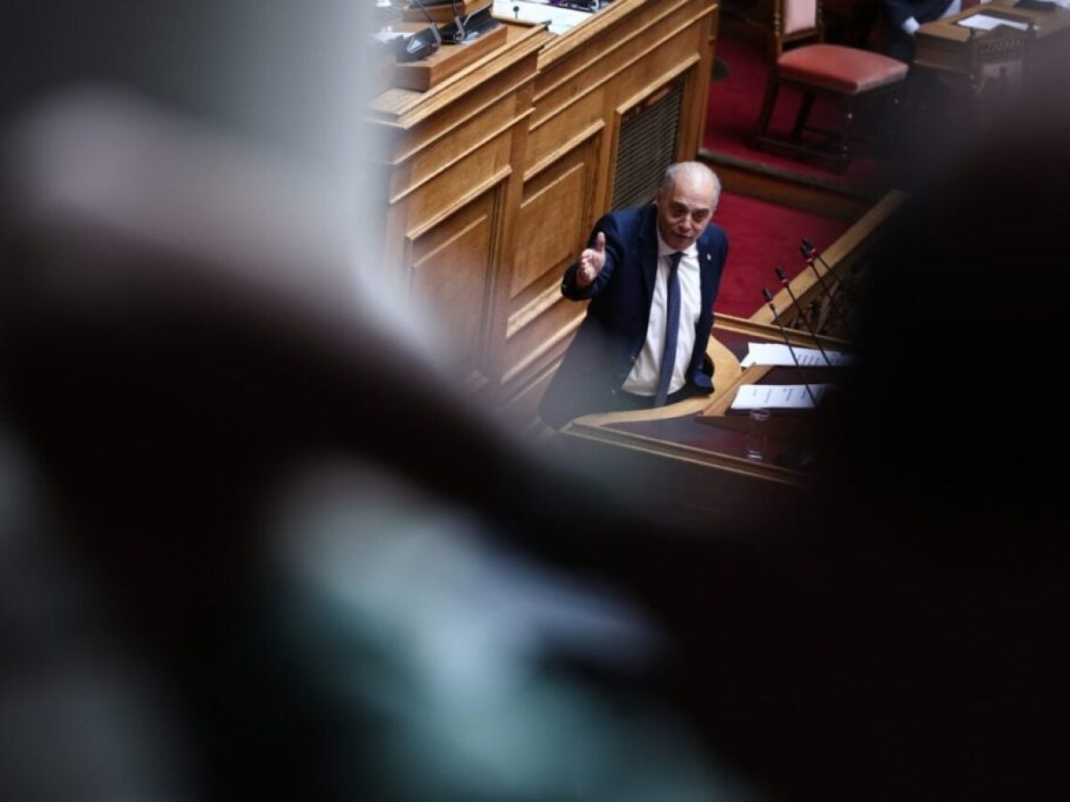 Επιτροπή Δεοντολογίας: Ομόφωνη εισήγηση για την άρση ασυλίας του Κυριάκου Βελόπουλου
