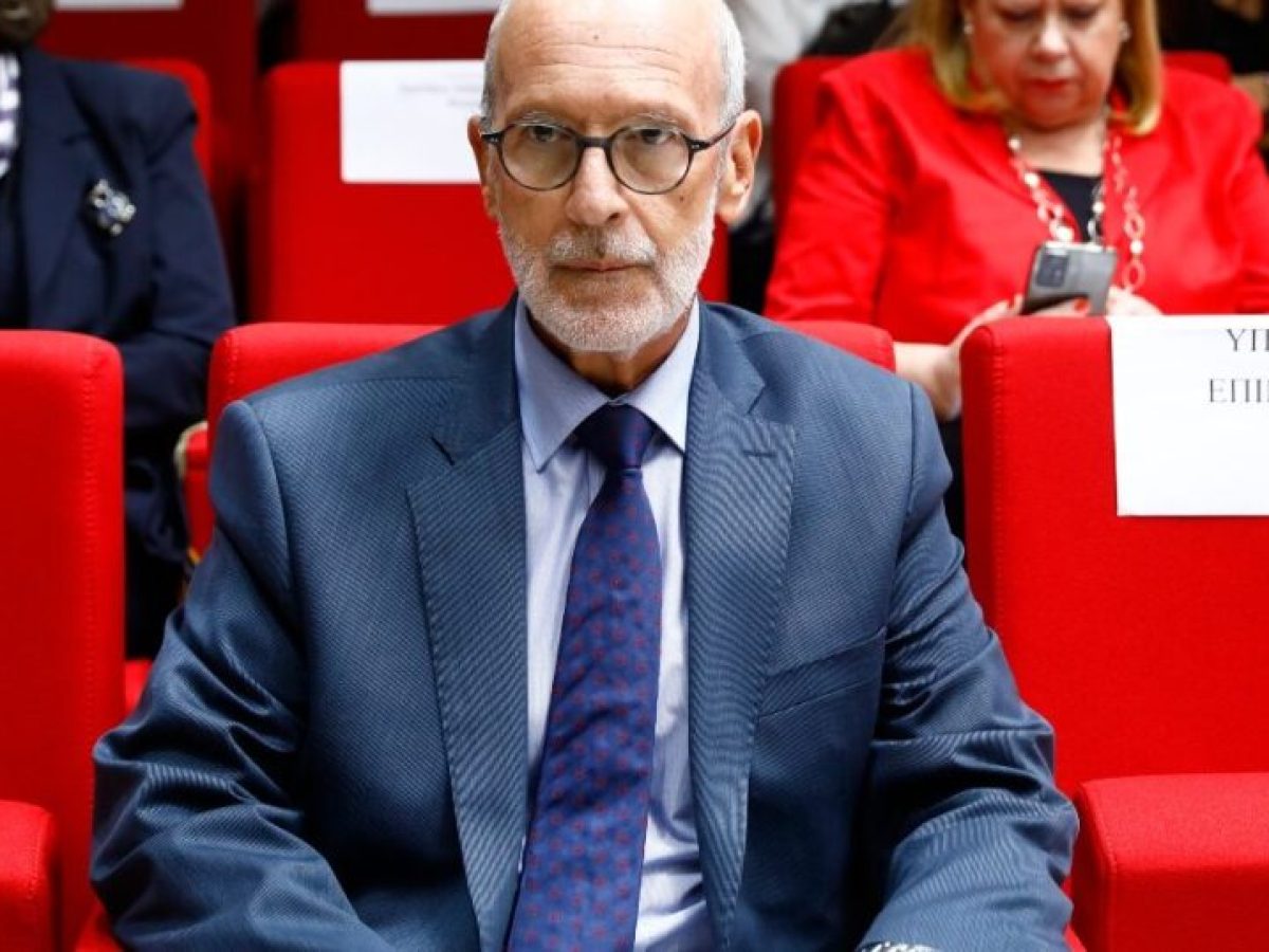 Επιτροπή Θεσμών: Αναβλήθηκε η συνεδρίαση για την ακρόαση Τζαβέλλα μετά την επιστολή του