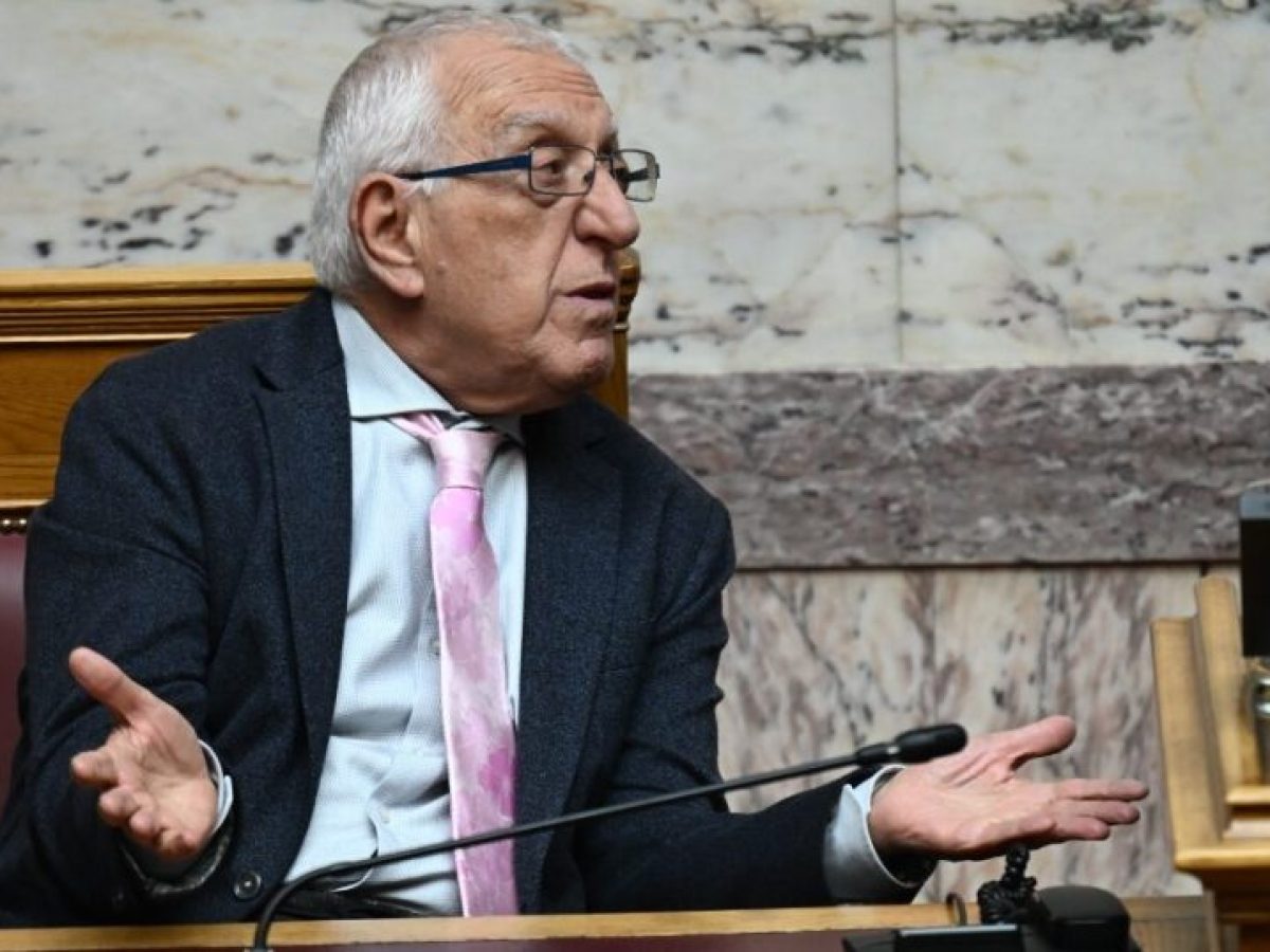 Έξαλλος ο Κακλαμάνης για τις διαρροές στην Επιτροπή Θεσμών – «Θα αναζητηθούν ευθύνες»