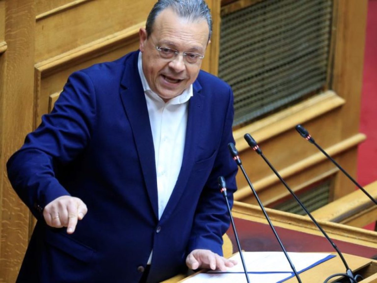 Φάμελλος: Υπεύθυνος ο πρωθυπουργός για την τραγική κατάσταση με τη ζωονόσο στη Λέσβο