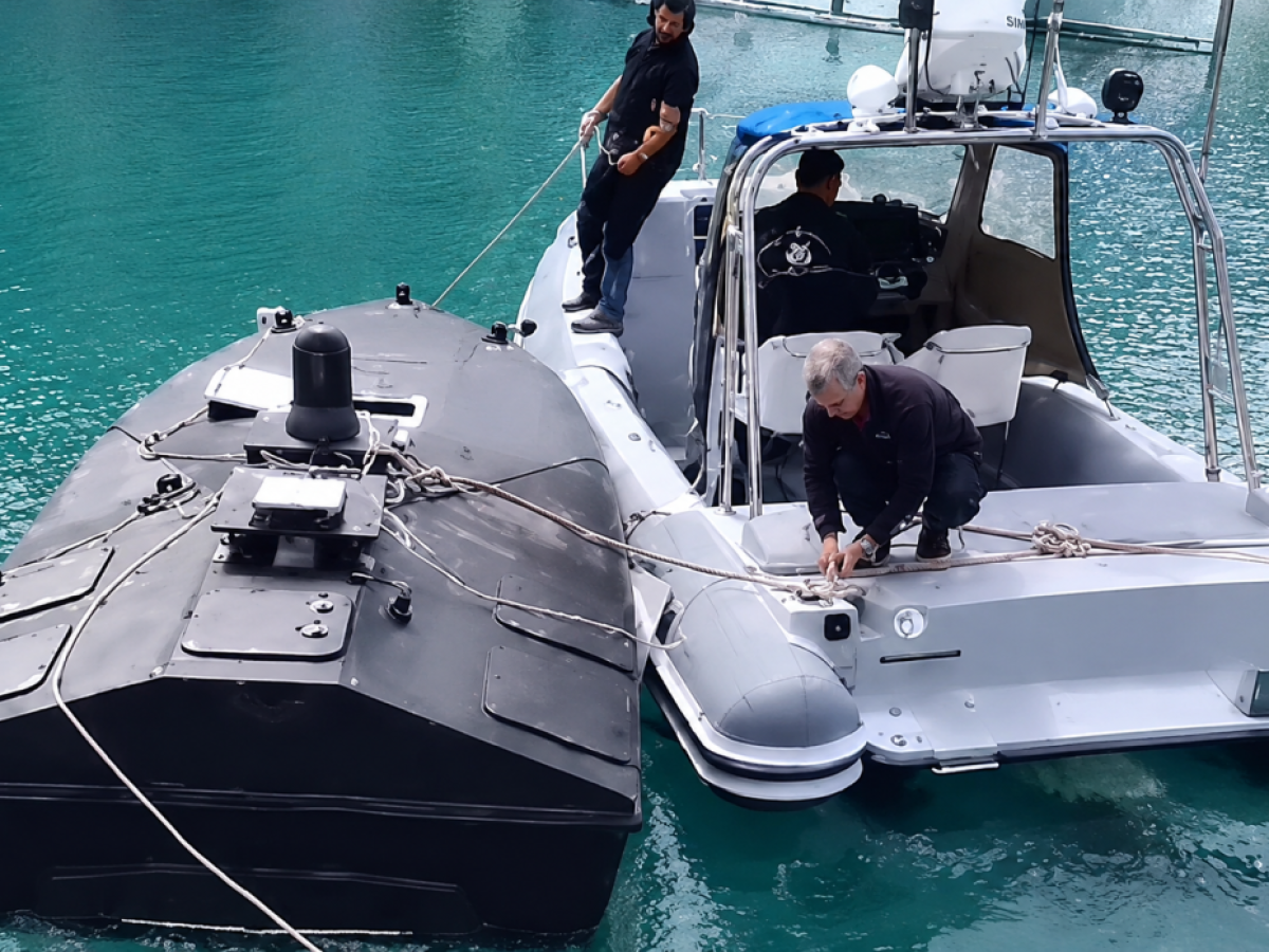 Φονικό ουκρανικό drone στη Λευκάδα! Δένδιας: «Η παραλία ήταν… έξω από τα ελληνικά χωρικά ύδατα»! (βίντεο)