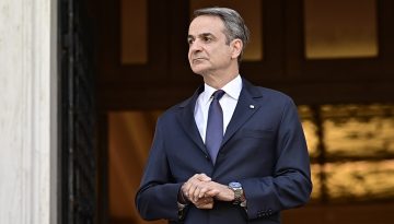 Γαλάζιες ζυμώσεις 72 ωρών – Εκτόνωση ή έξαρση (;) της έντασης στο ραντεβού Μητσοτάκη και βουλευτών