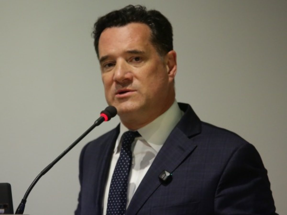 Γεωργιάδης: Αυτή είναι η φωτογραφία που αλλοίωσαν και άρχισαν να βρίζουν εμένα και την οικογένειά μου